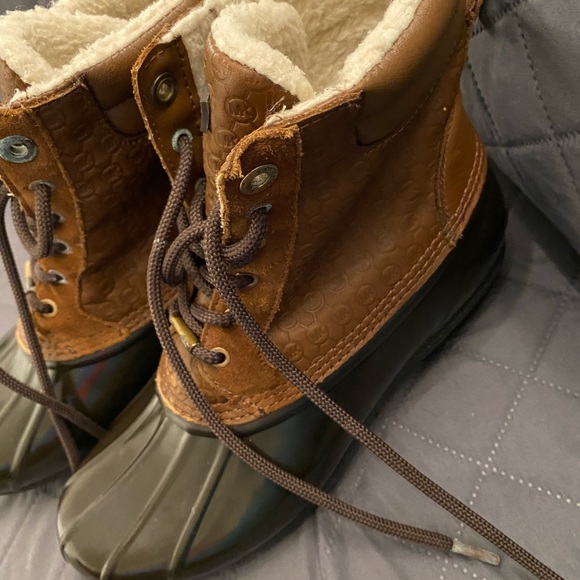 Michael Kors Snow Boots - Picture 2 of 3